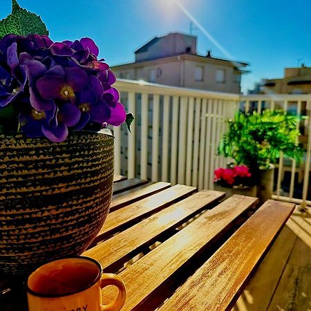Sunrisemare Vacational Studio Rosas Exteriör bild
