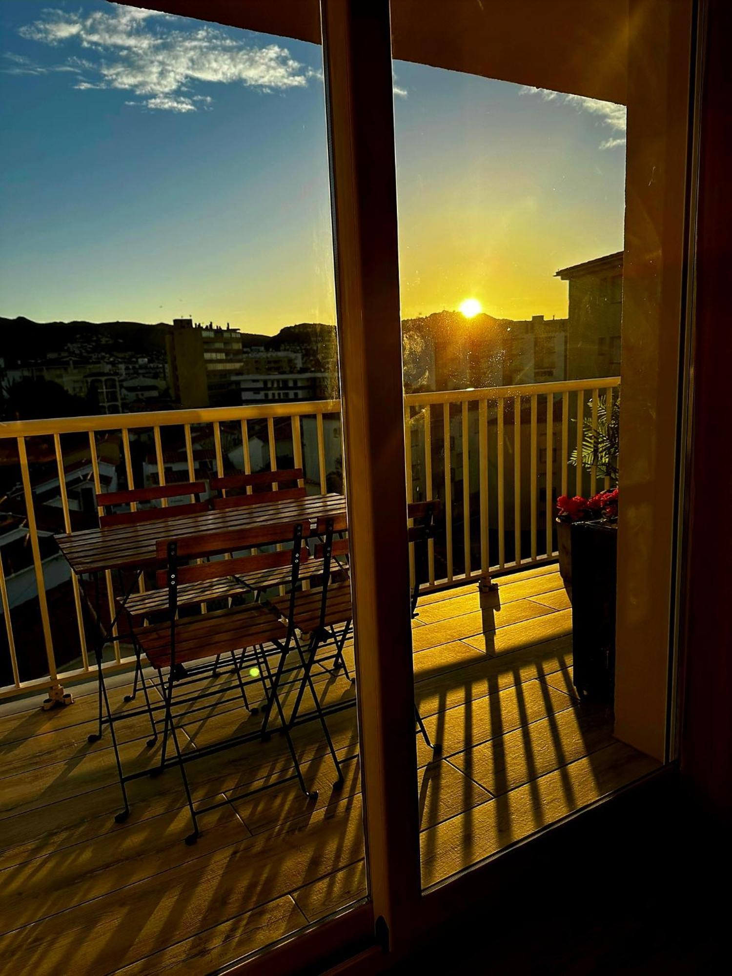Sunrisemare Vacational Studio Rosas Exteriör bild